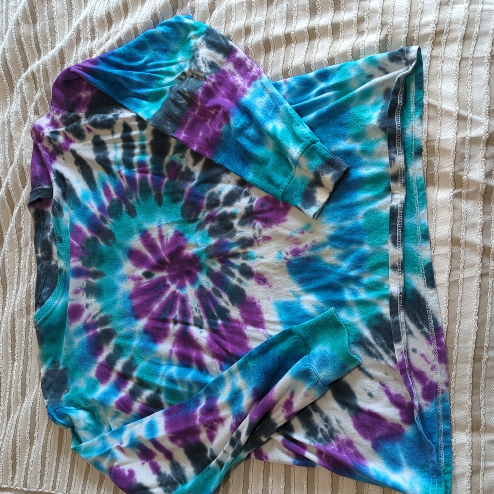 Tie dye long sleeve T-shirt